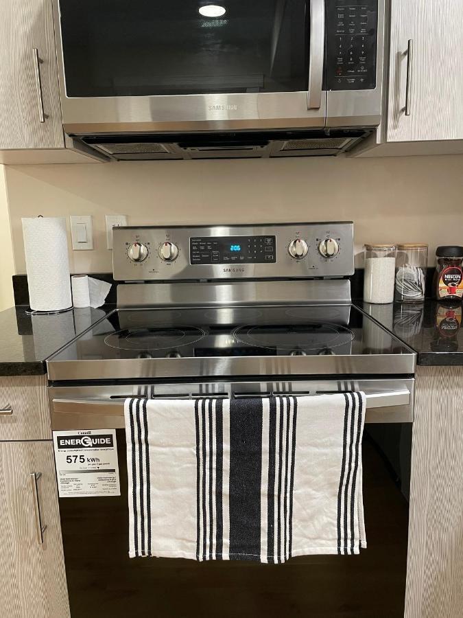 Super Luxury & Cozy Lower Level In Nw Calgary, Ab Close To Banff Apartment