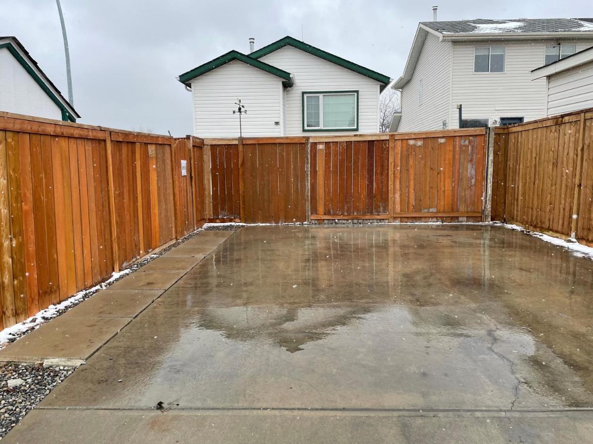 Super Luxury & Cozy Lower Level In Nw Calgary, Ab Close To Banff Appartement *